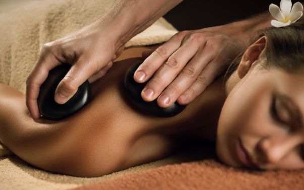 What Is a Hot Stone Massage?